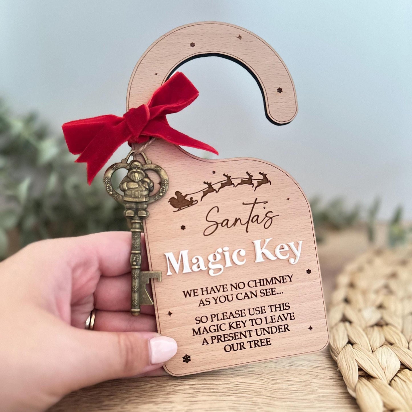 Santa's Magic Key | Door Hanger | Santa | Christmas | Christmas Eve | Decor | Magic | Gift | Children